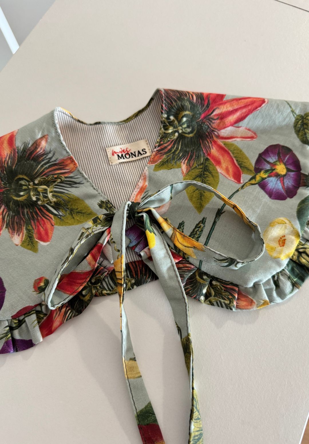 Cuello Volante AMAPOLA