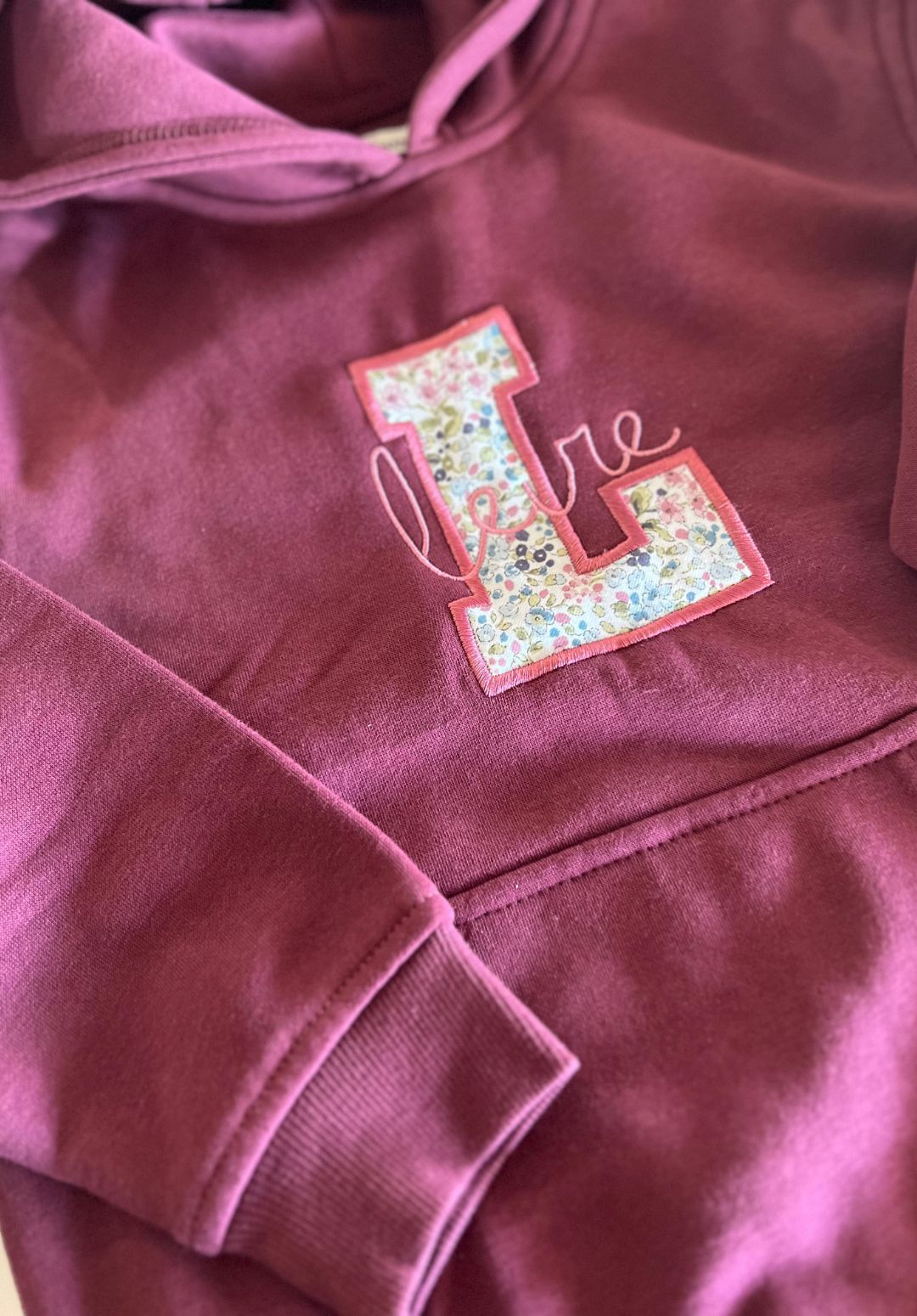 Sudadera INICIAL GRANDE Capucha