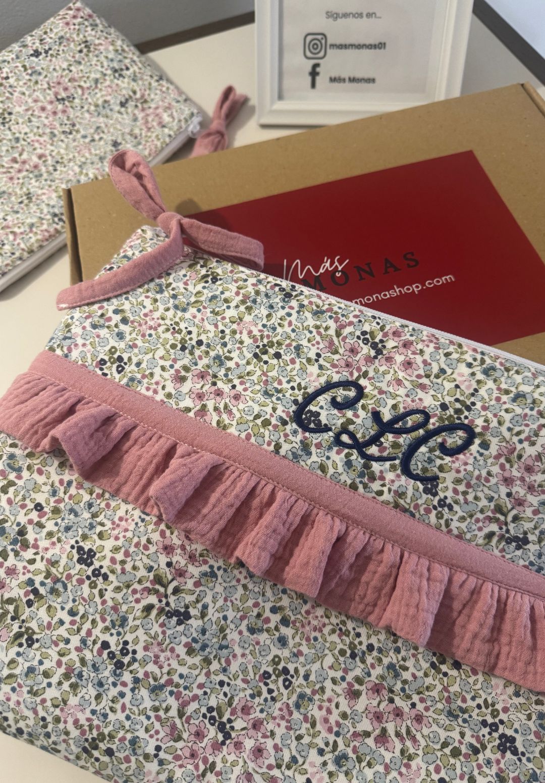 Funda tablet FLORES ROSA