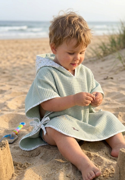 Poncho playa Teo