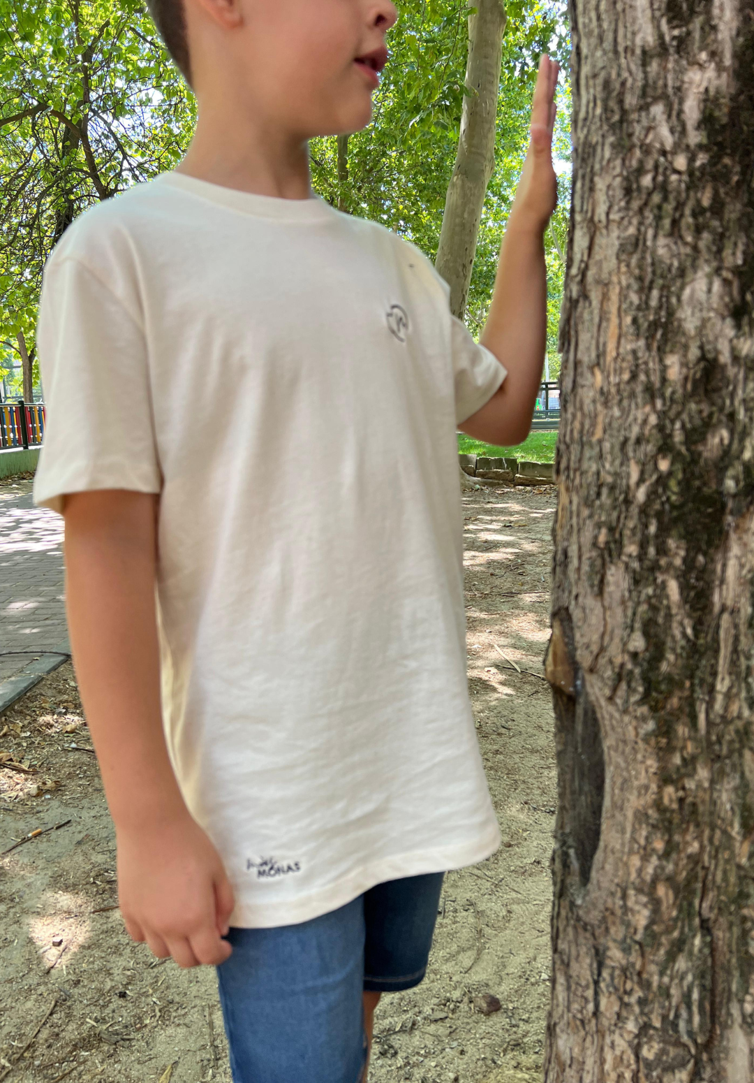 Camiseta LOGO Mini Natural (PRE-ORDEN)