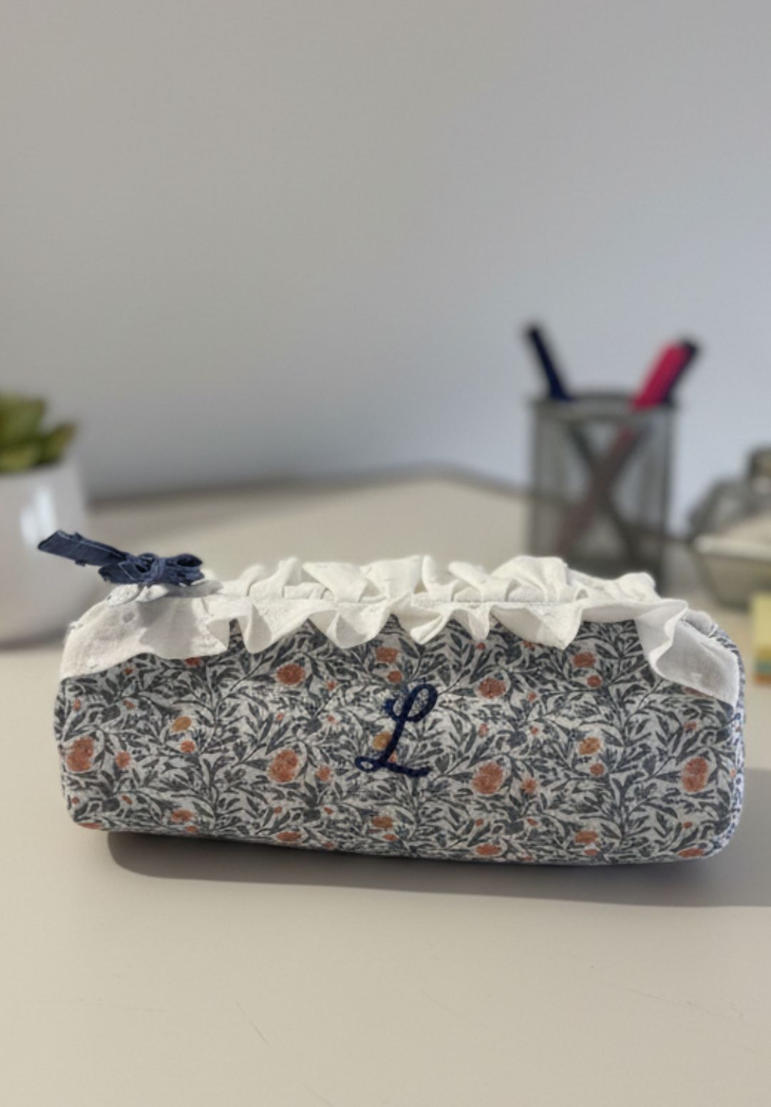 Estuche HORTENSIA con volante
